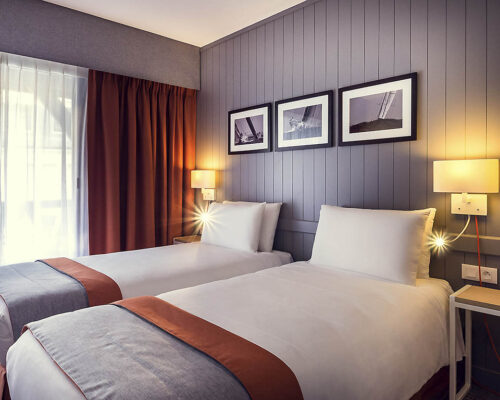 http://www.accorhotels.com/2876